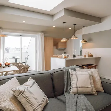 Procida - 1 Bedroom And Pool In Santo Antonio * 리스본