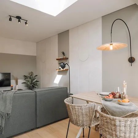 아파트 Procida - 1 Bedroom And Pool In Santo Antonio 리스본